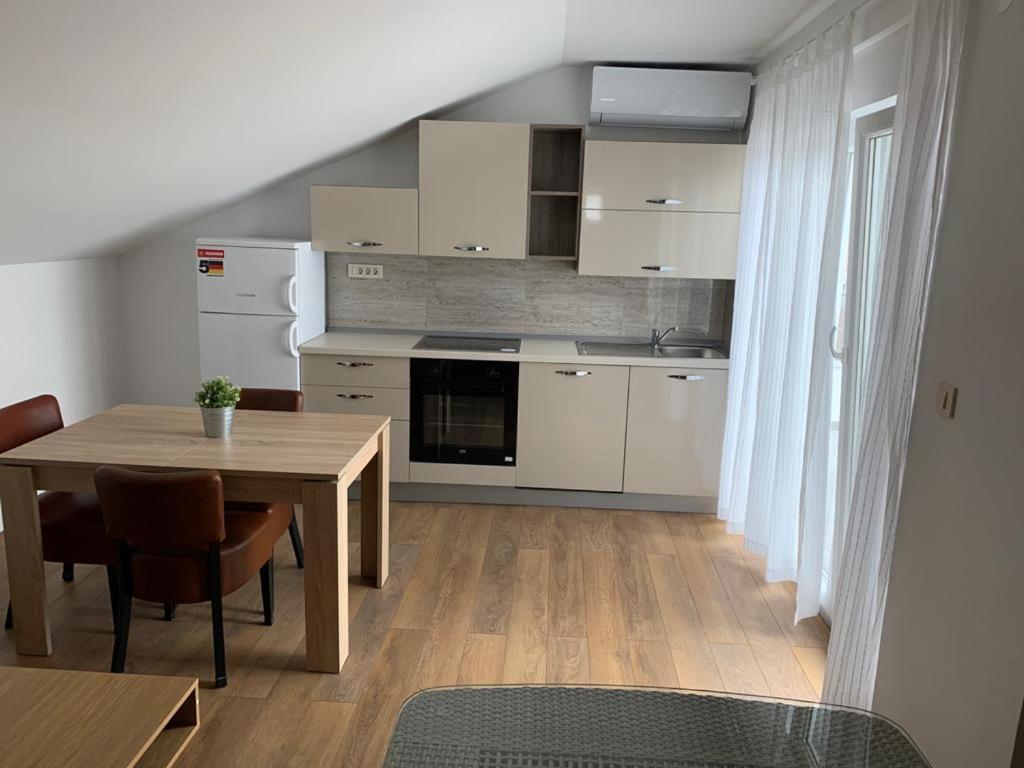 Korta Adria Appartement Drage Buitenkant foto
