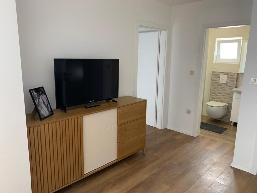 Korta Adria Appartement Drage Buitenkant foto